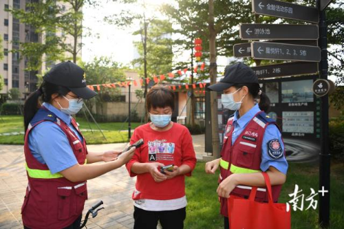 智慧网格信息服务仪正不断升级。 智慧网格信息服务仪正不断升级。