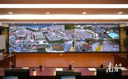 社会治理综治指挥中心升级智慧治理“大脑”。 社会治理综治指挥中心升级智慧治理“大脑”。